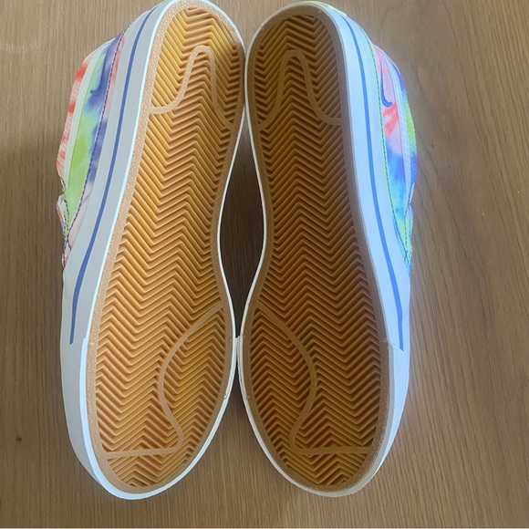 Nike Court Legacy Print Slip On, Tie-Dye, Women’s sz 6 - Picture 3 of 7